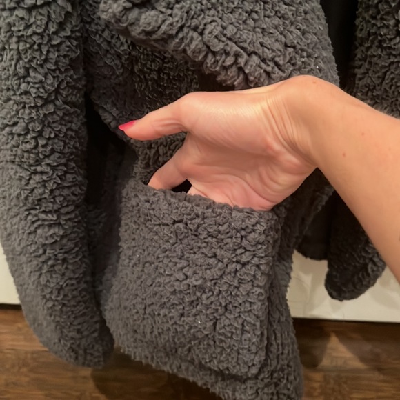 BB Dakota Teddy Jacket - Picture 5 of 6